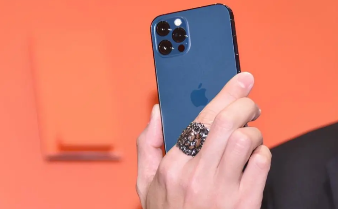 康县苹果手机维修分享iPhone12系列重启方法教程 