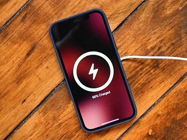 康县苹果手机维修分享iPhone 12可以随便充电吗 